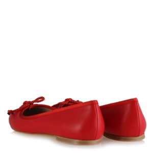 حذاء فلات احمر كلاسيكي نسائي